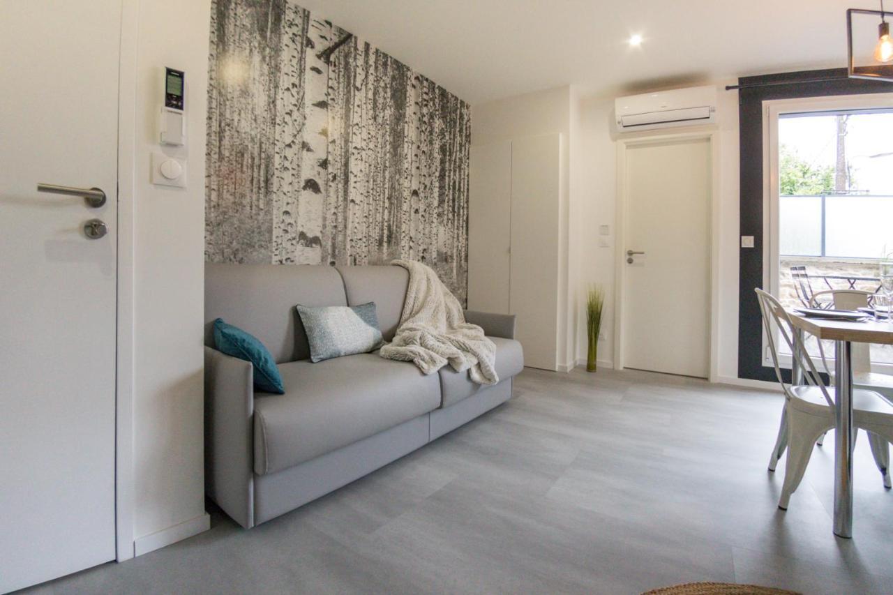 Chouzelot Appart-Hotel N 4 Calme Avec Terrasse, Wi-Fi Haut Debit, Petit-Dejeuner, Room-Service Et Parking Prive מראה חיצוני תמונה