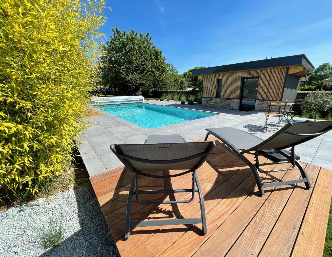 Chouzelot Appart-Hotel N 4 Calme Avec Terrasse, Wi-Fi Haut Debit, Petit-Dejeuner, Room-Service Et Parking Prive מראה חיצוני תמונה